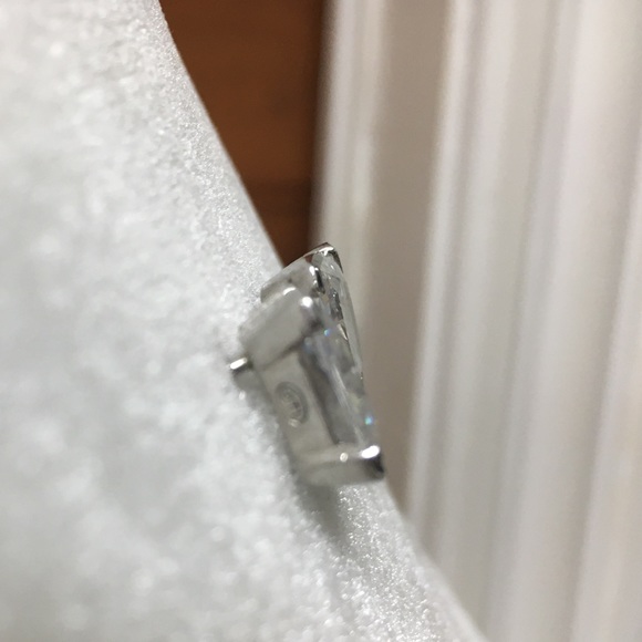 Esprit sterling silver cubic zirconia stud earrings. - Picture 3 of 4